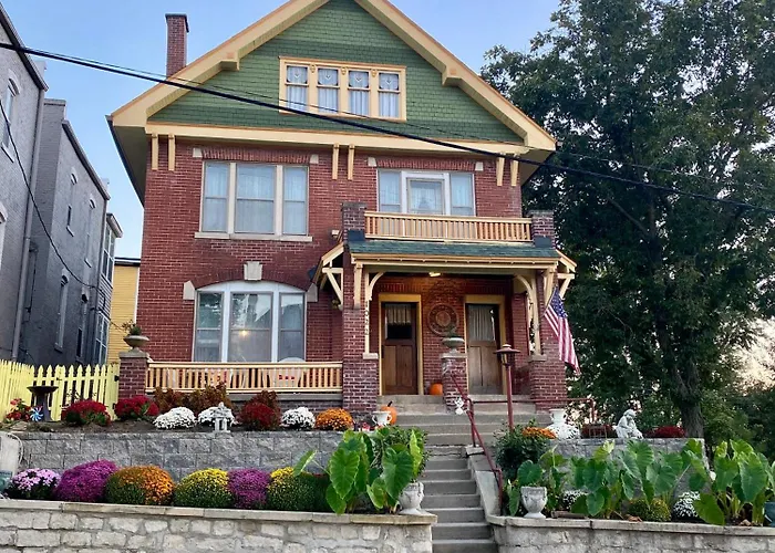 The Edmond An 1887 Arts & Crafts Gem